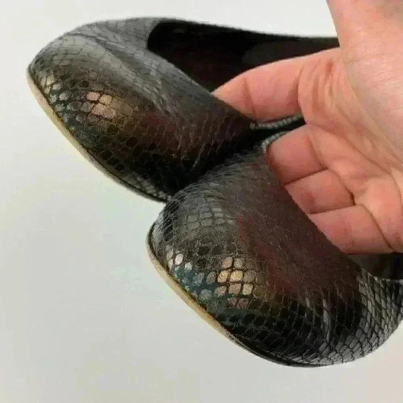 Stuart Weitzman flats 7 leather snakeskin print - Picture 7 of 8